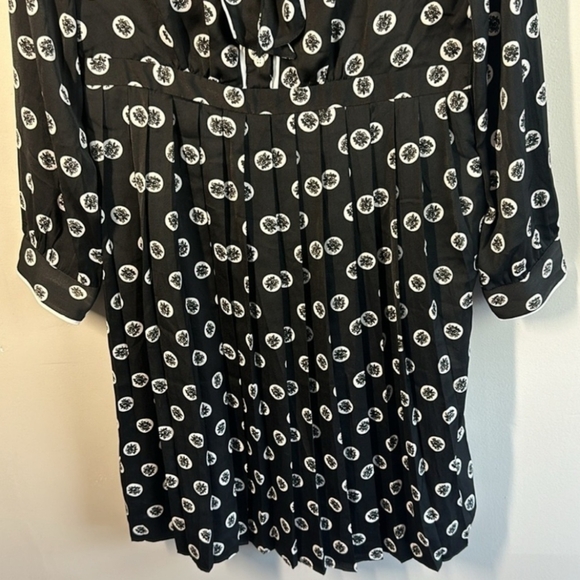 Modcloth Black and White Long Sleeve Dress - Picture 6 of 16